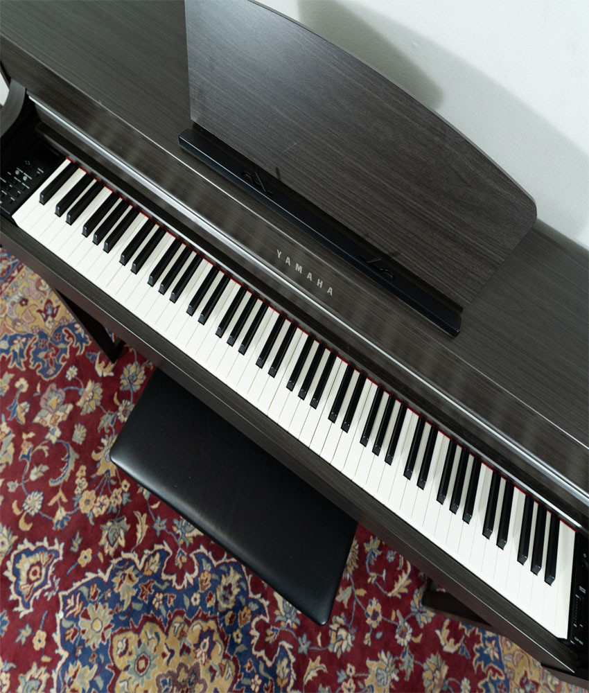 Yamaha CLP-635 Digital Piano Black SN: UCYO001003