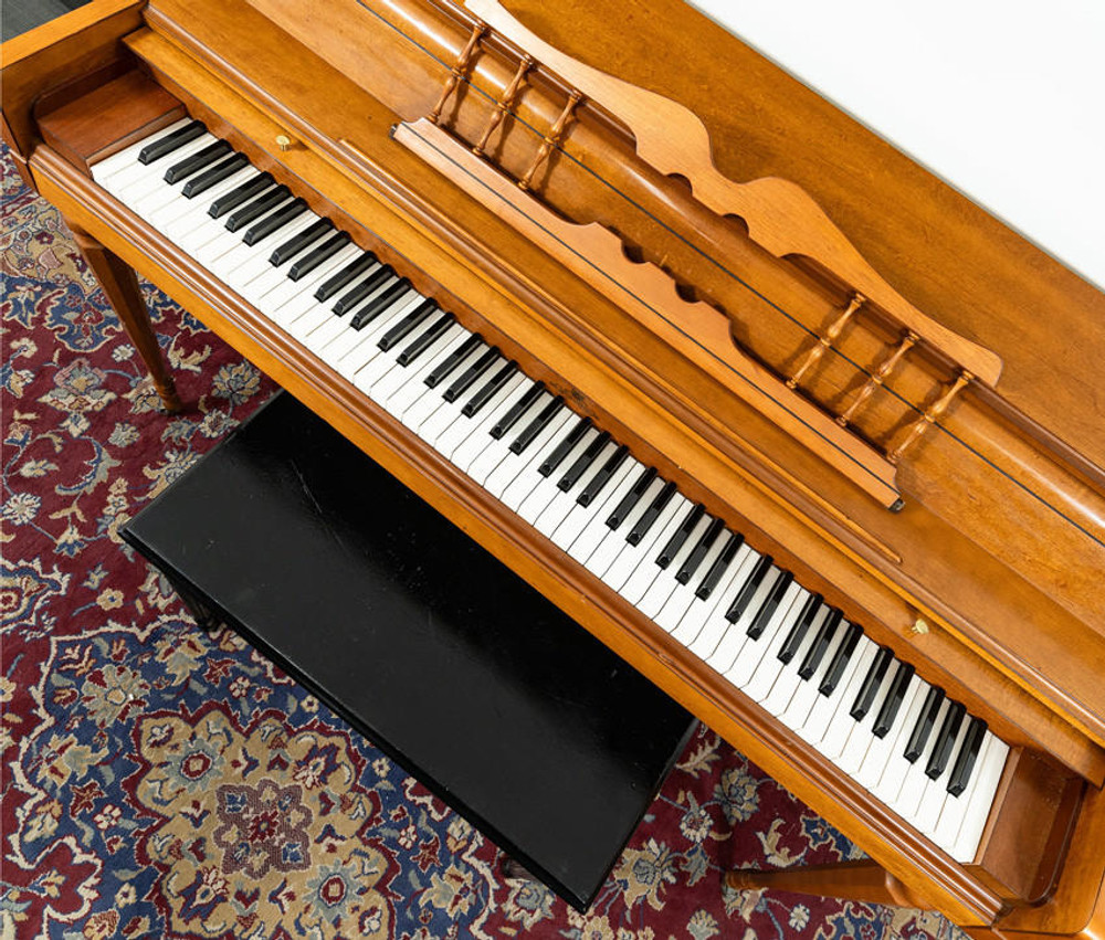 Wurlitzer Classic Upright Piano Satin Walnut SN: 1133367