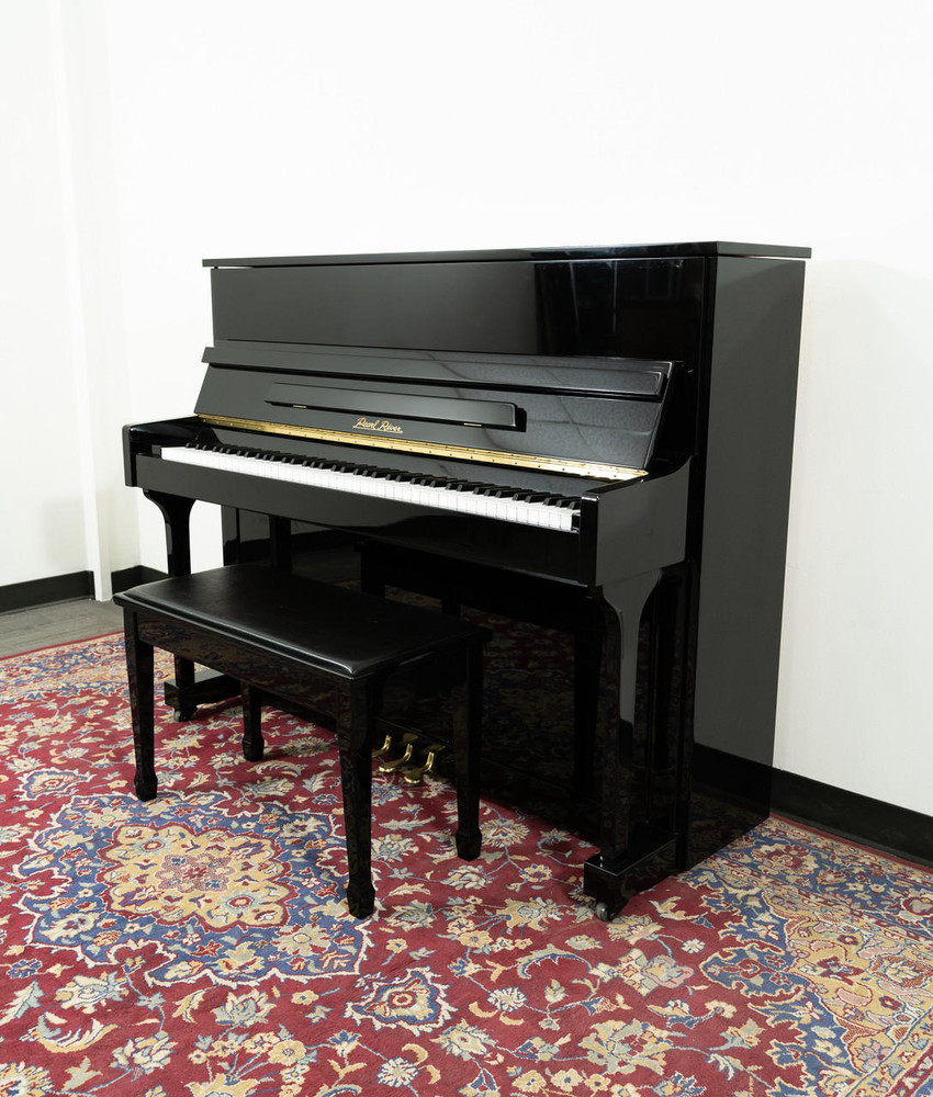 Pearl River 46 UP118M Upright Piano Polished Ebony SN: 308819